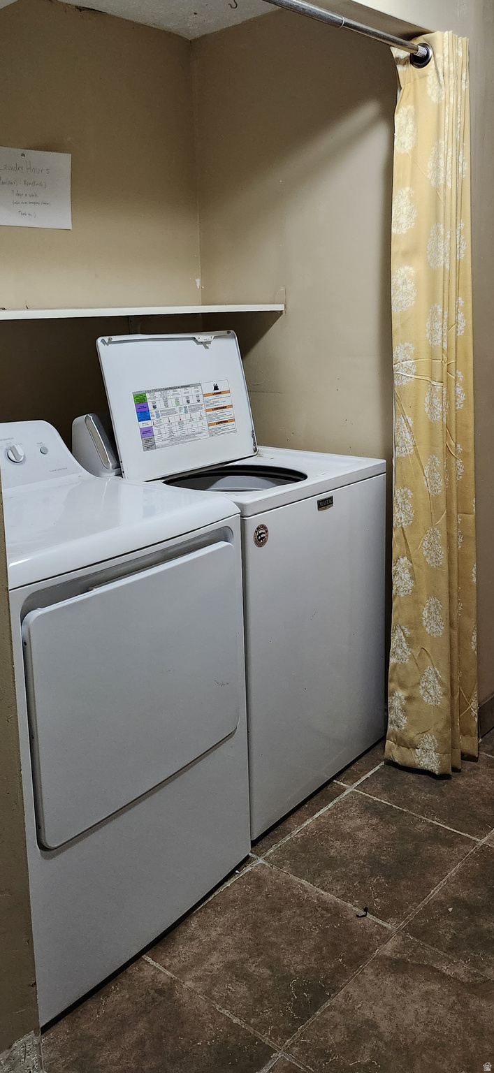 CASTLEWOOD - Residential