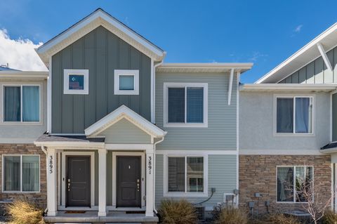 Photo of 3891 S SEDIMENT HILL DR, Magna, UT 84044 (MLS # 2149558)