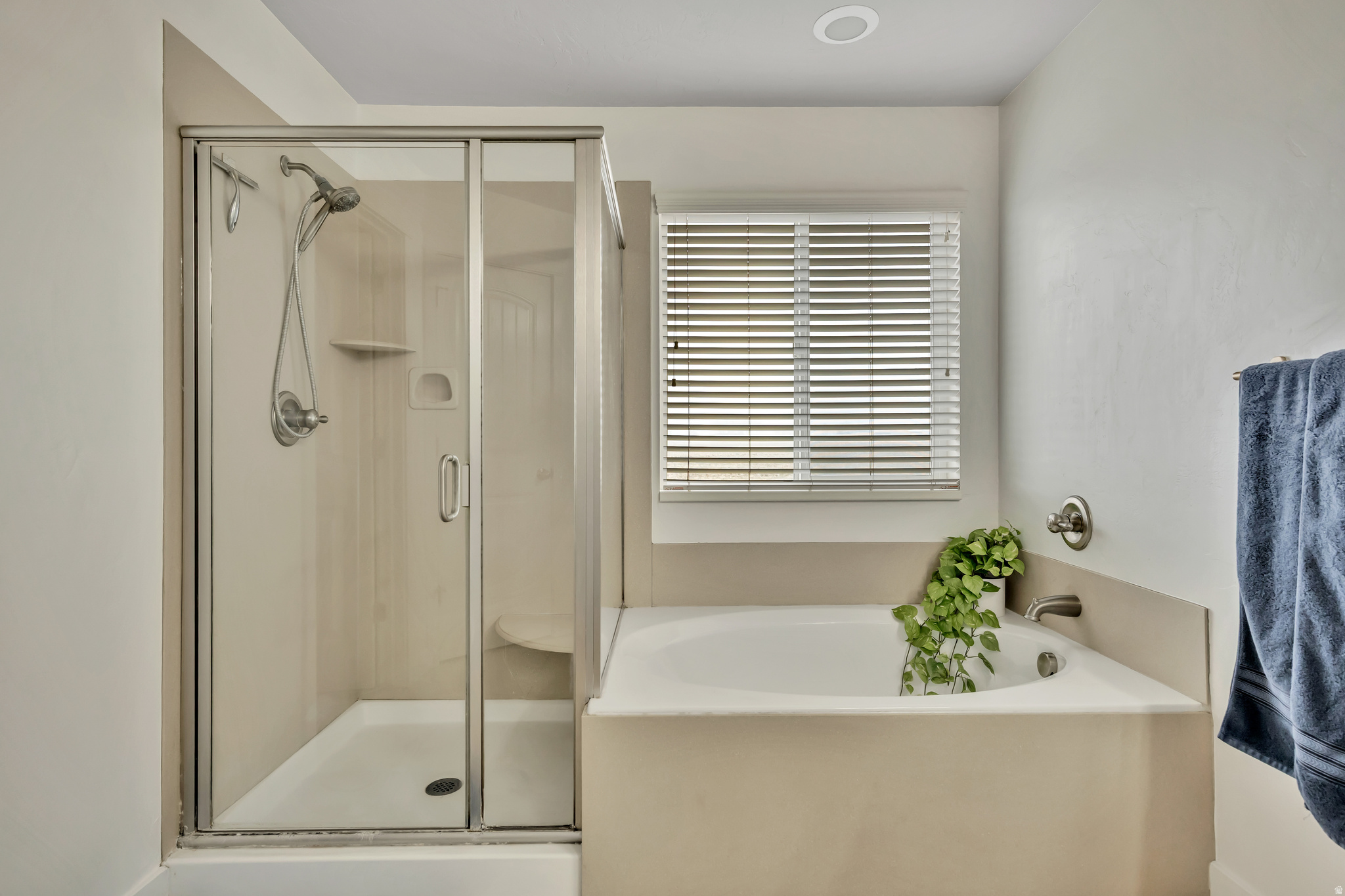 SPIRAL SPRINGS - Residential