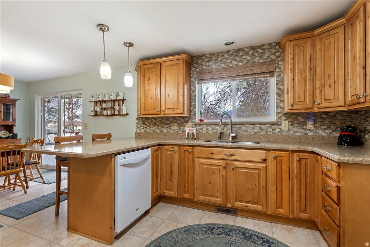 RIVERTON MEADOWS - Residential