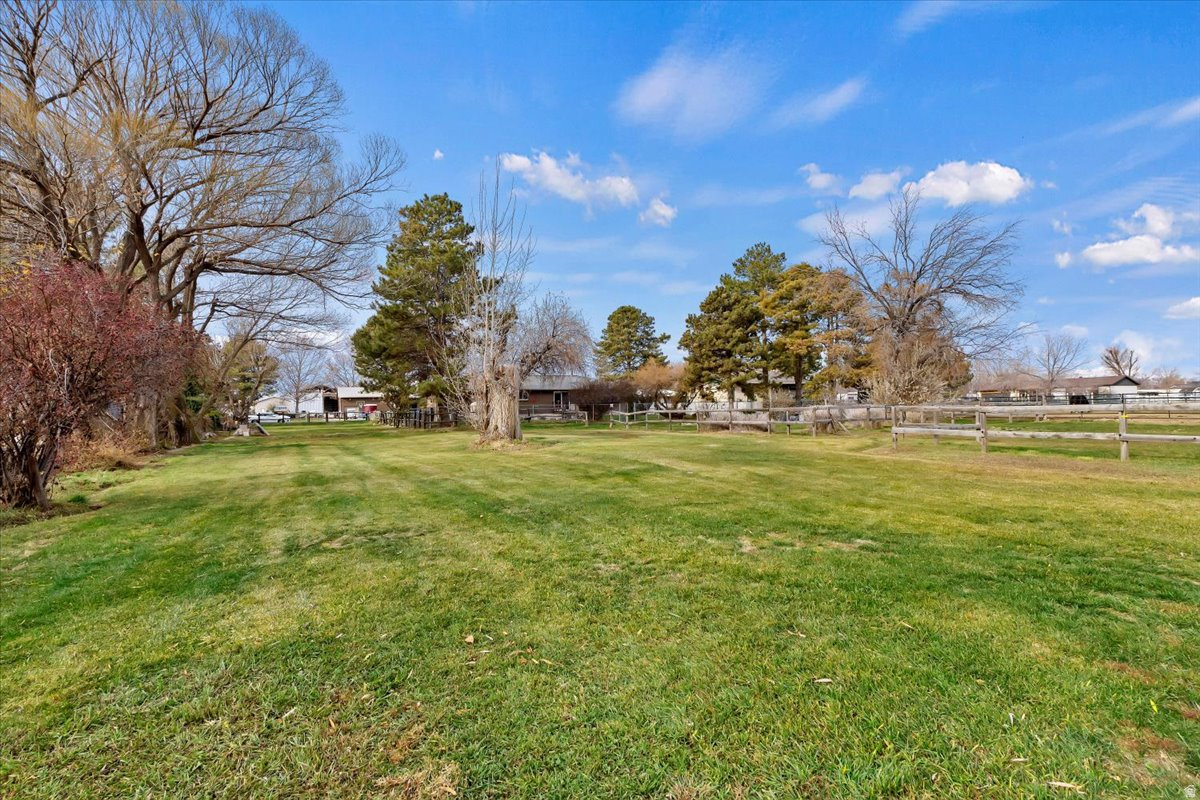 RIVERTON MEADOWS - Residential