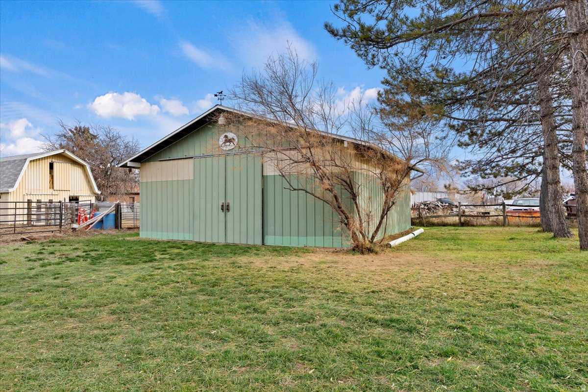 RIVERTON MEADOWS - Residential