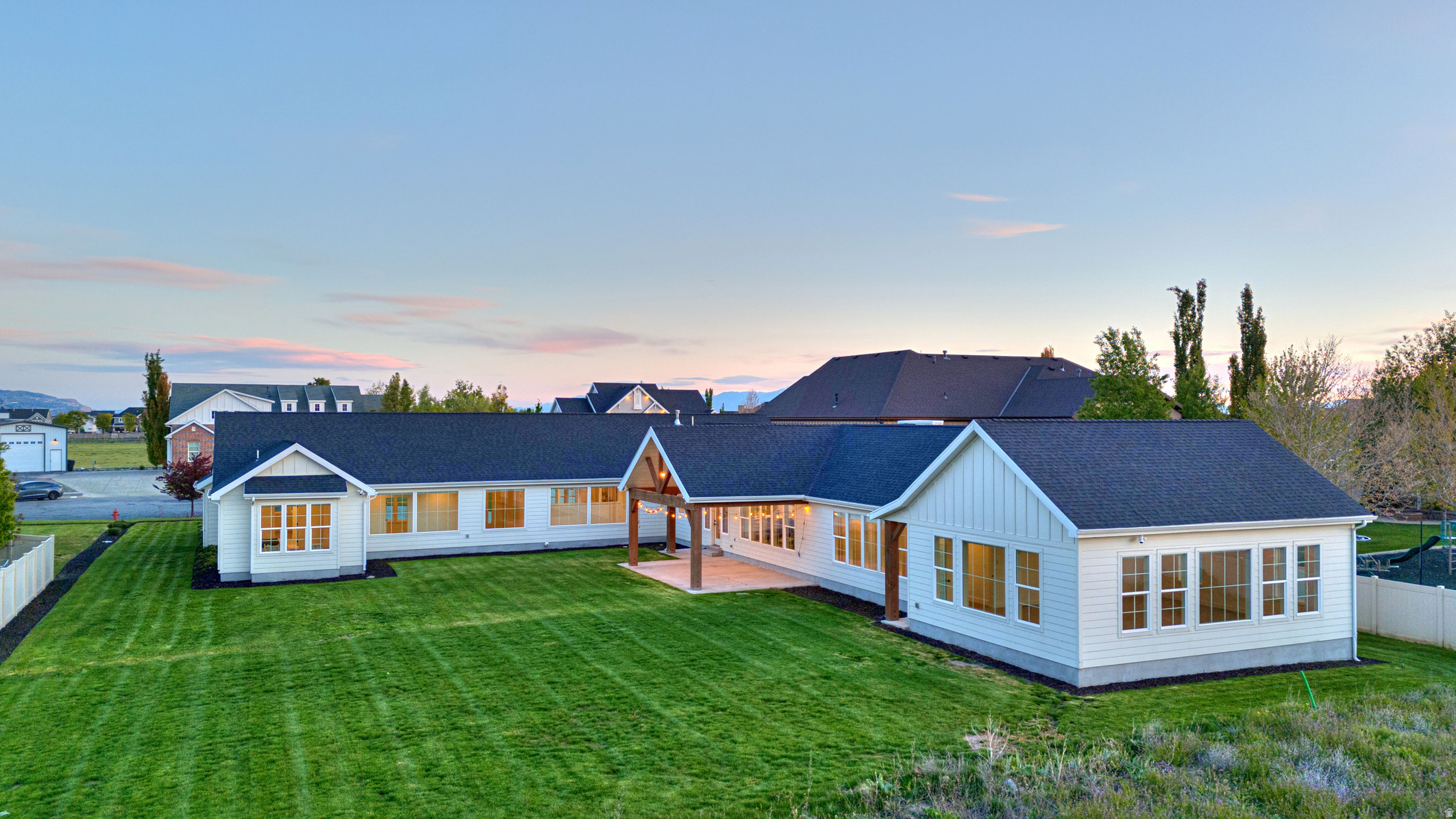 FARMINGTON RANCHES - Residential