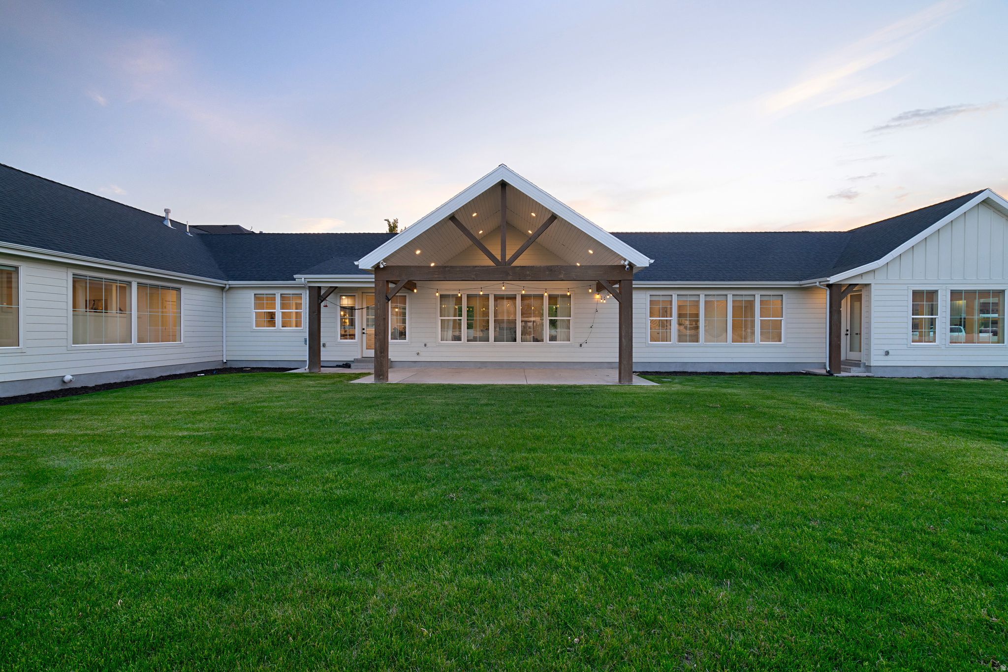 FARMINGTON RANCHES - Residential