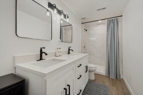 Tiny photo for 8061 S OAKRIDGE PARK DR, West Jordan, UT 84081 (MLS # 2178398)