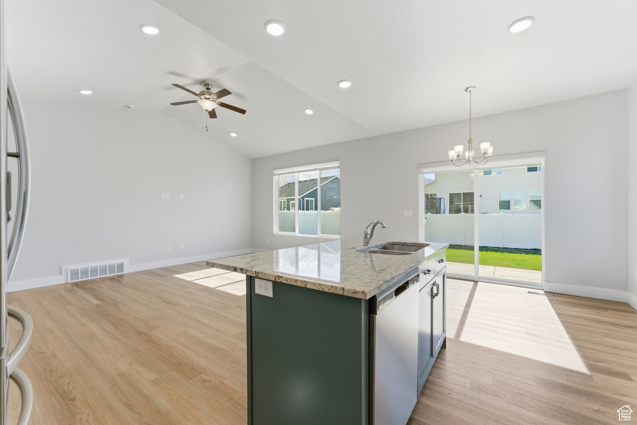 SUNRISE RANCH - Residential