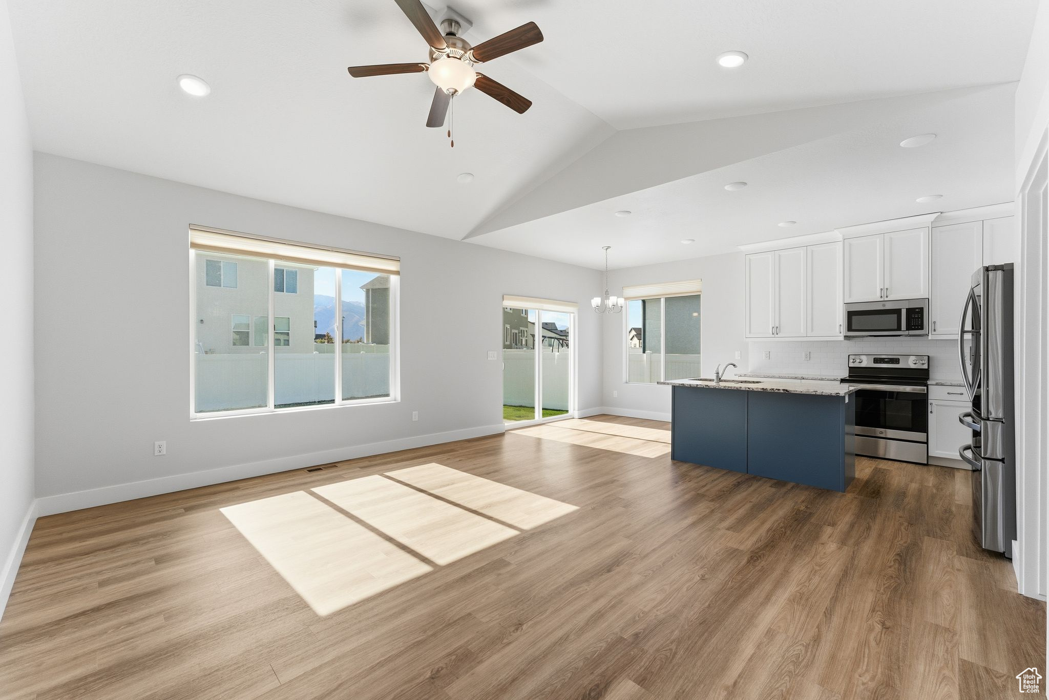 SUNRISE RANCH - Residential