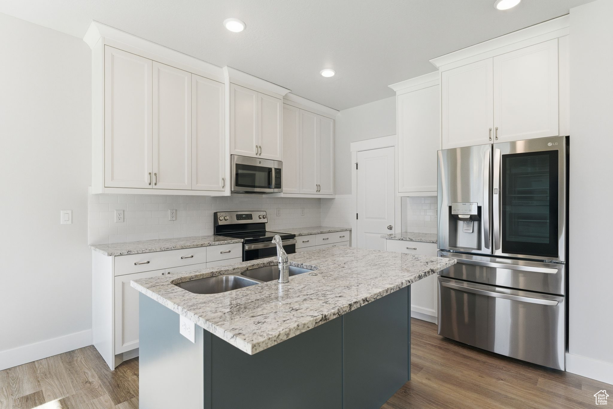 SUNRISE RANCH - Residential