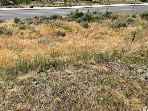 Tiny photo for 1596 S STONE RDG E #103, Bountiful, UT 84010 (MLS # 2117621)