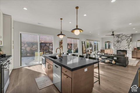 Tiny photo for 1568 E BLACK BRUSH DR, Washington, UT 84780 (MLS # 2190595)
