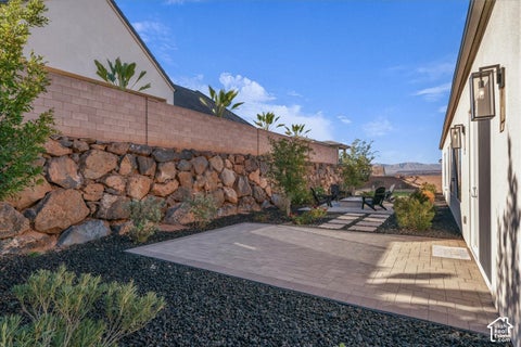 Tiny photo for 1568 E BLACK BRUSH DR, Washington, UT 84780 (MLS # 2190595)