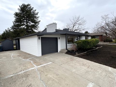 Tiny photo for 4125 W BENVIEW DR, West Valley City, UT 84120 (MLS # 2141692)