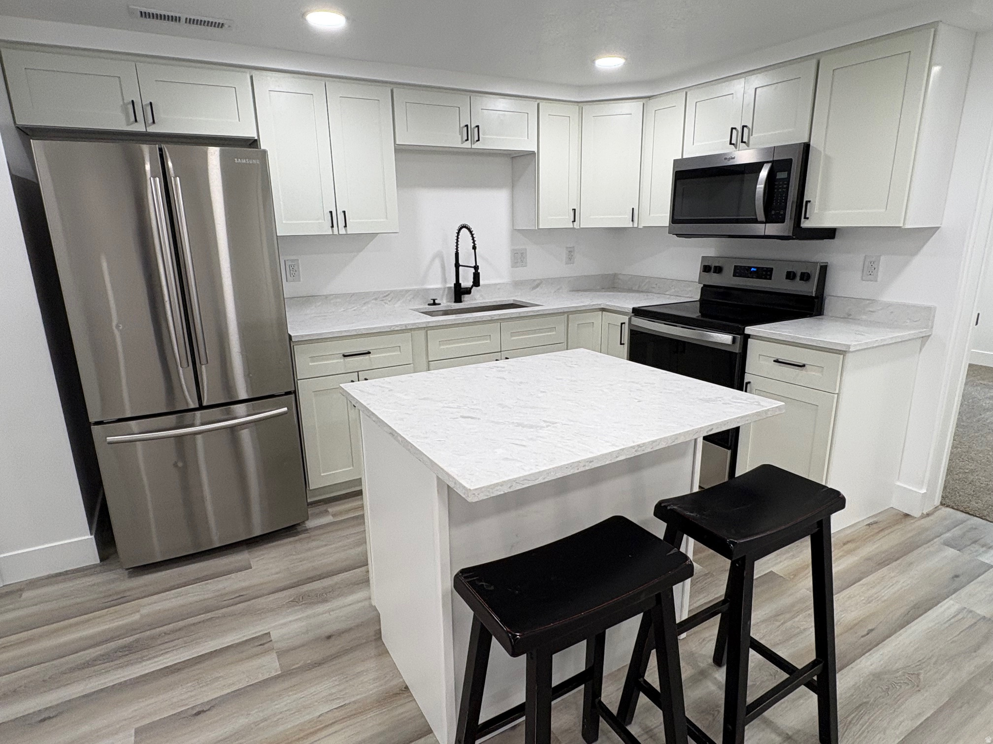 BENVIEW SUB - Residential