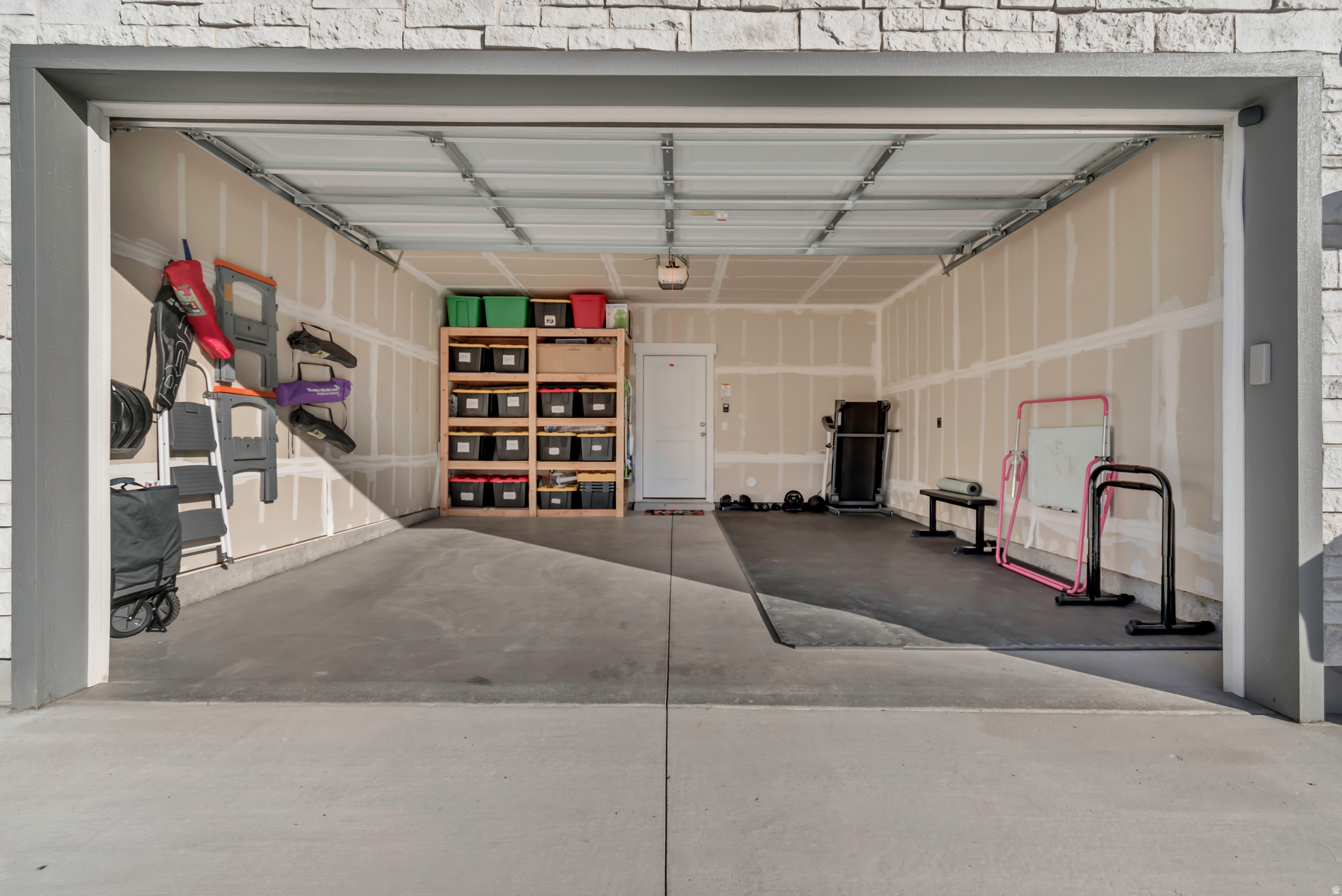 SUMMER SPRINGS - Residential