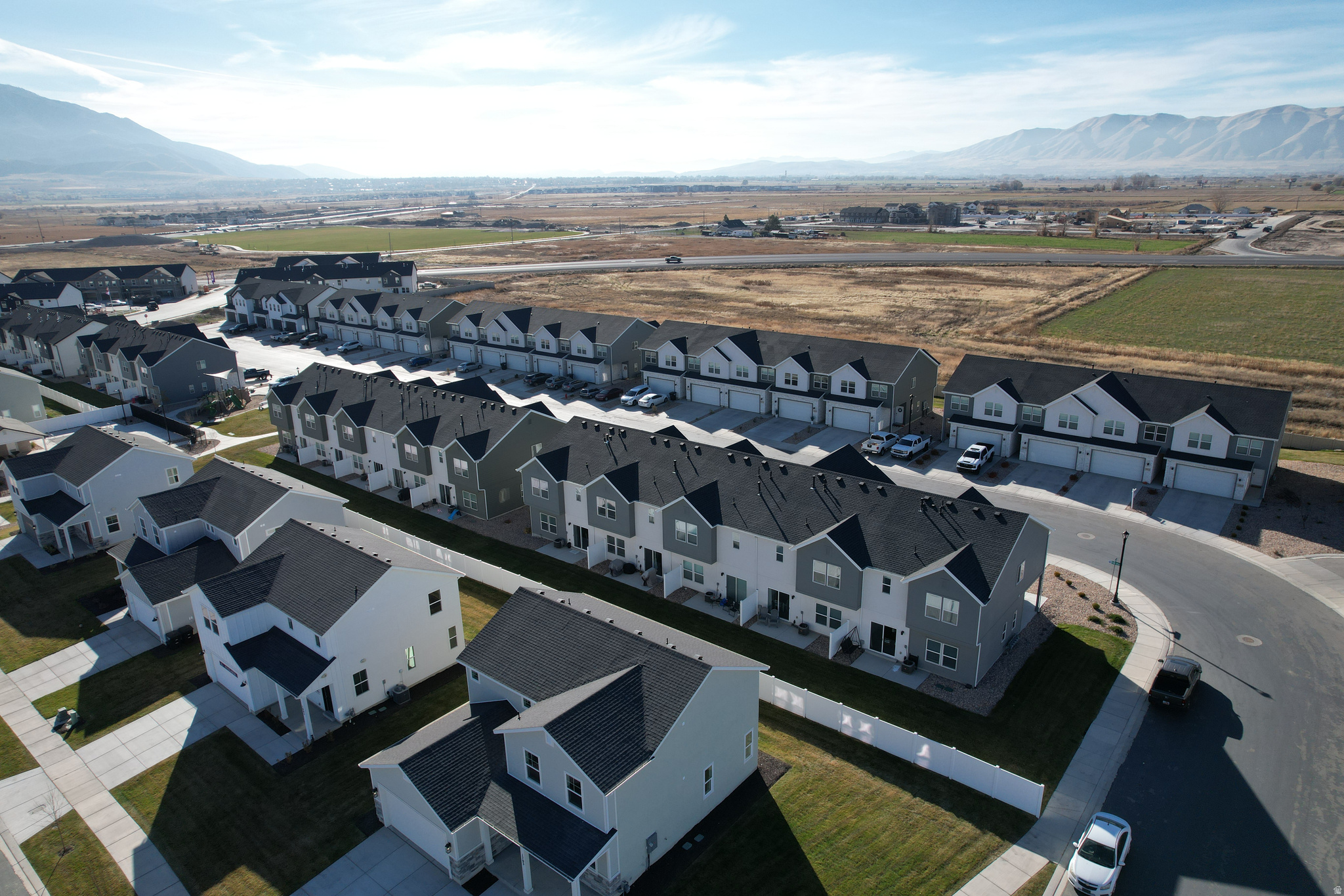 SUMMER SPRINGS - Residential