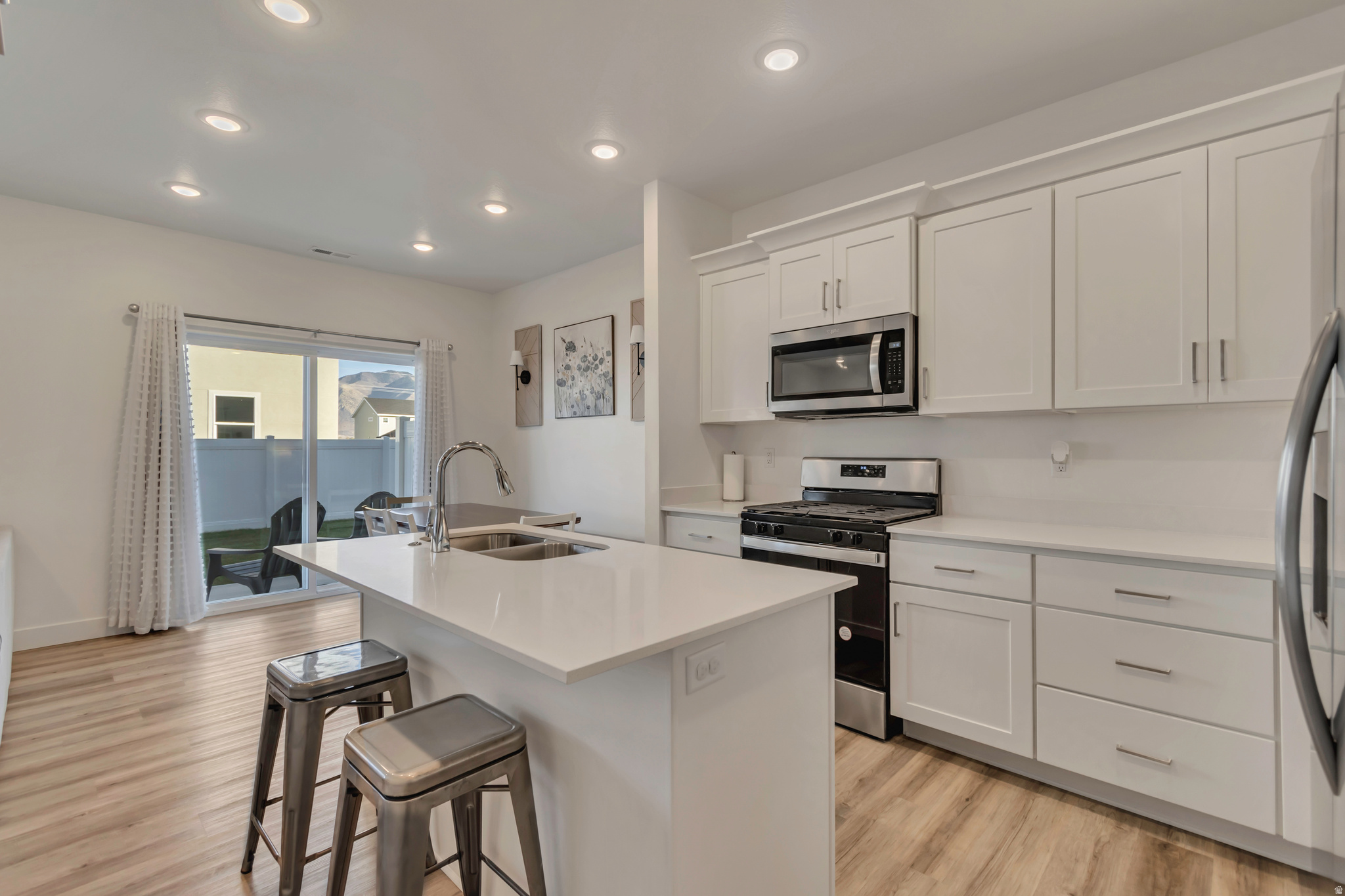 SUMMER SPRINGS - Residential