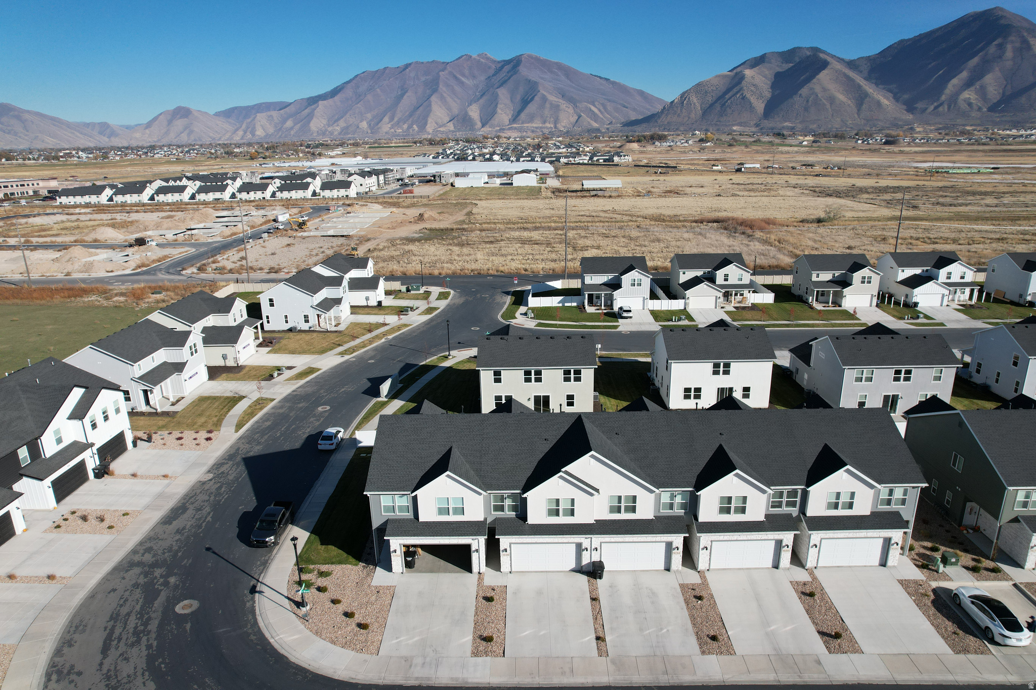 SUMMER SPRINGS - Residential