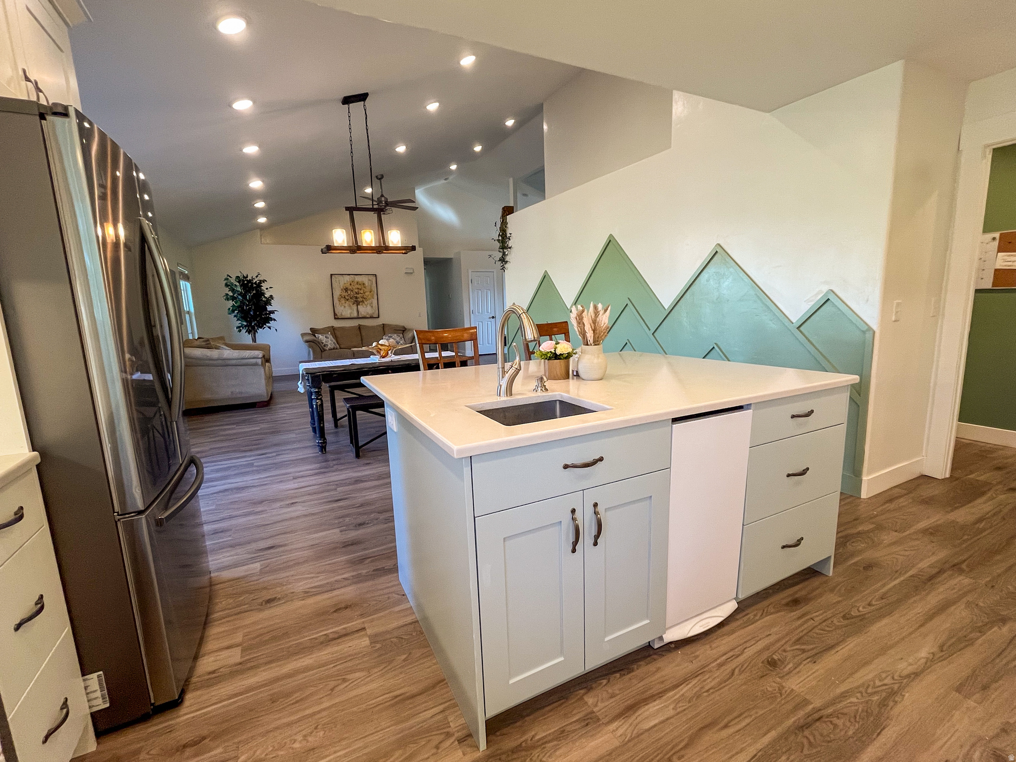 THE BENCHES SOUTH RI - Residential