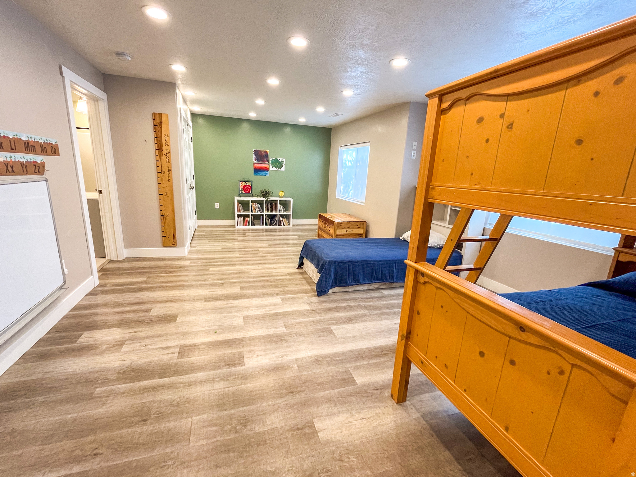 THE BENCHES SOUTH RI - Residential