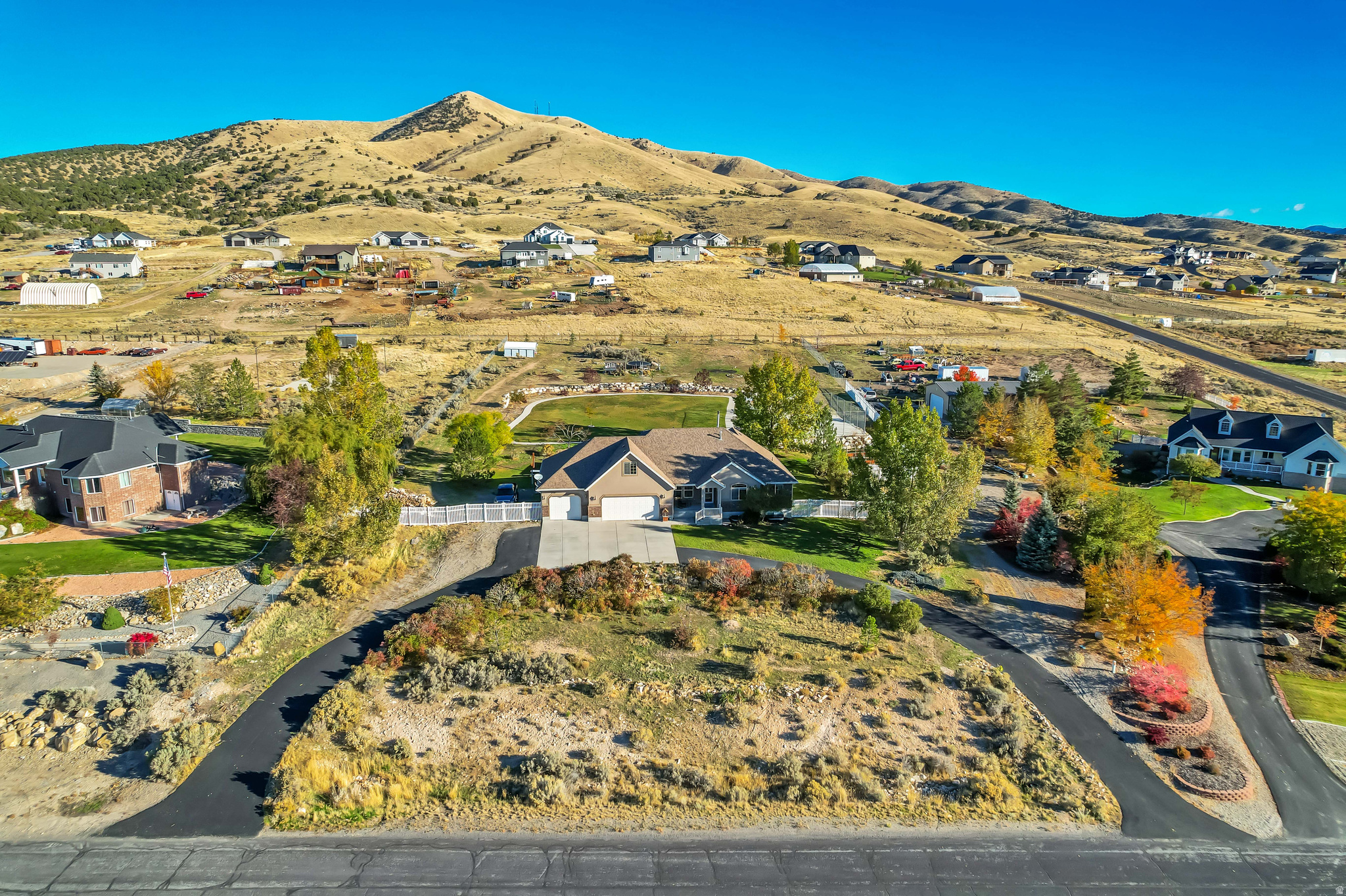 THE BENCHES SOUTH RI - Residential