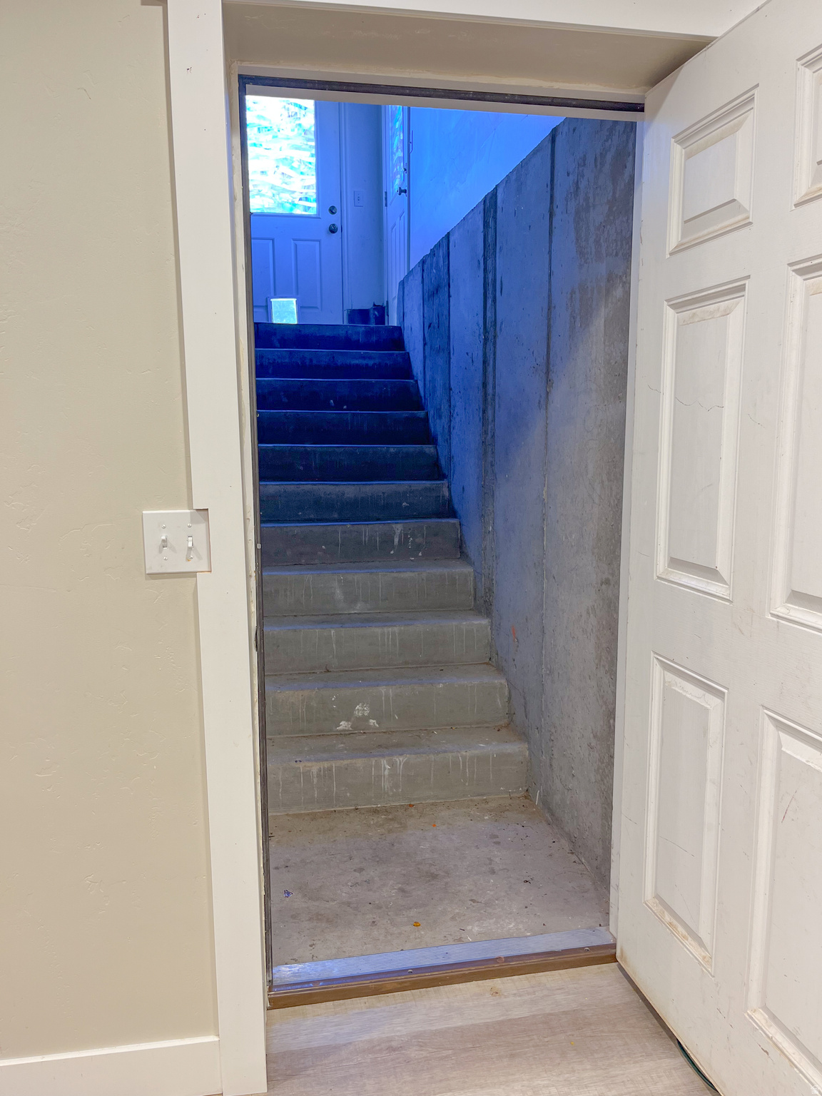 THE BENCHES SOUTH RI - Residential