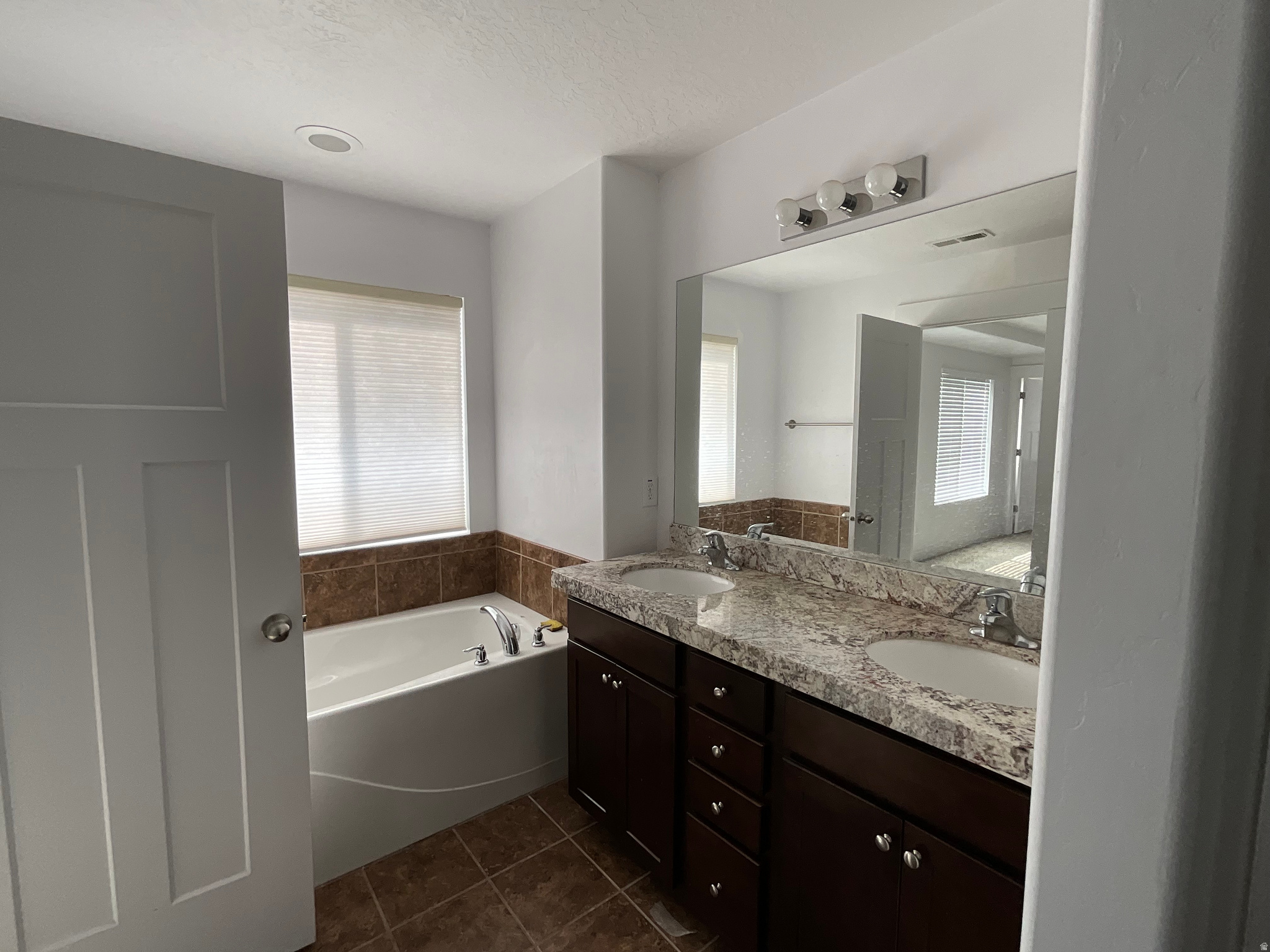 TOBERMORY RIDGE - Residential