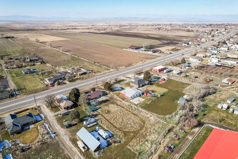 Tiny photo for 1112 N MAIN ST E, Willard, UT 84340 (MLS # 2136243)