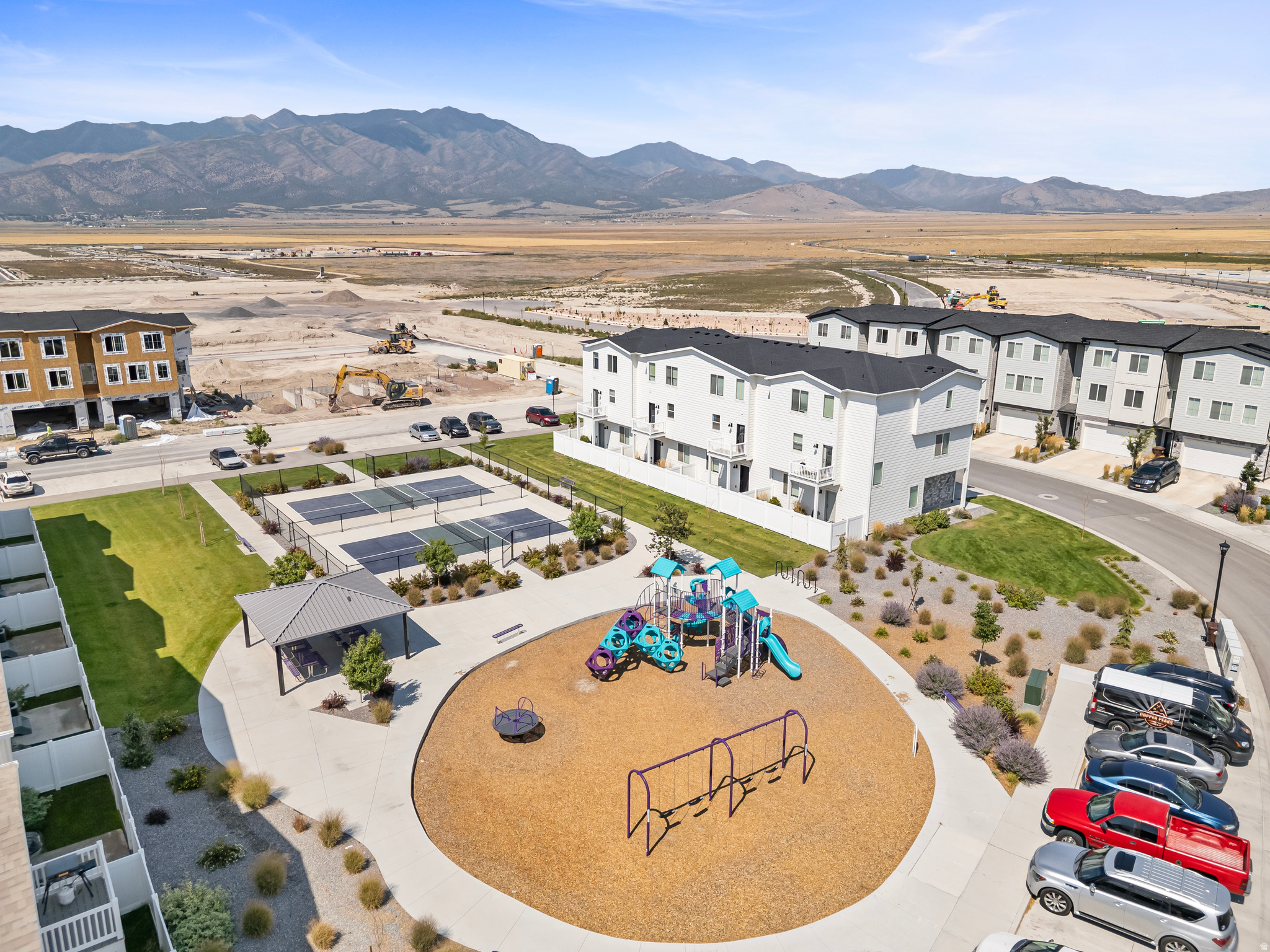 THE TOWNS AT BRYLEE FARMS - Residential