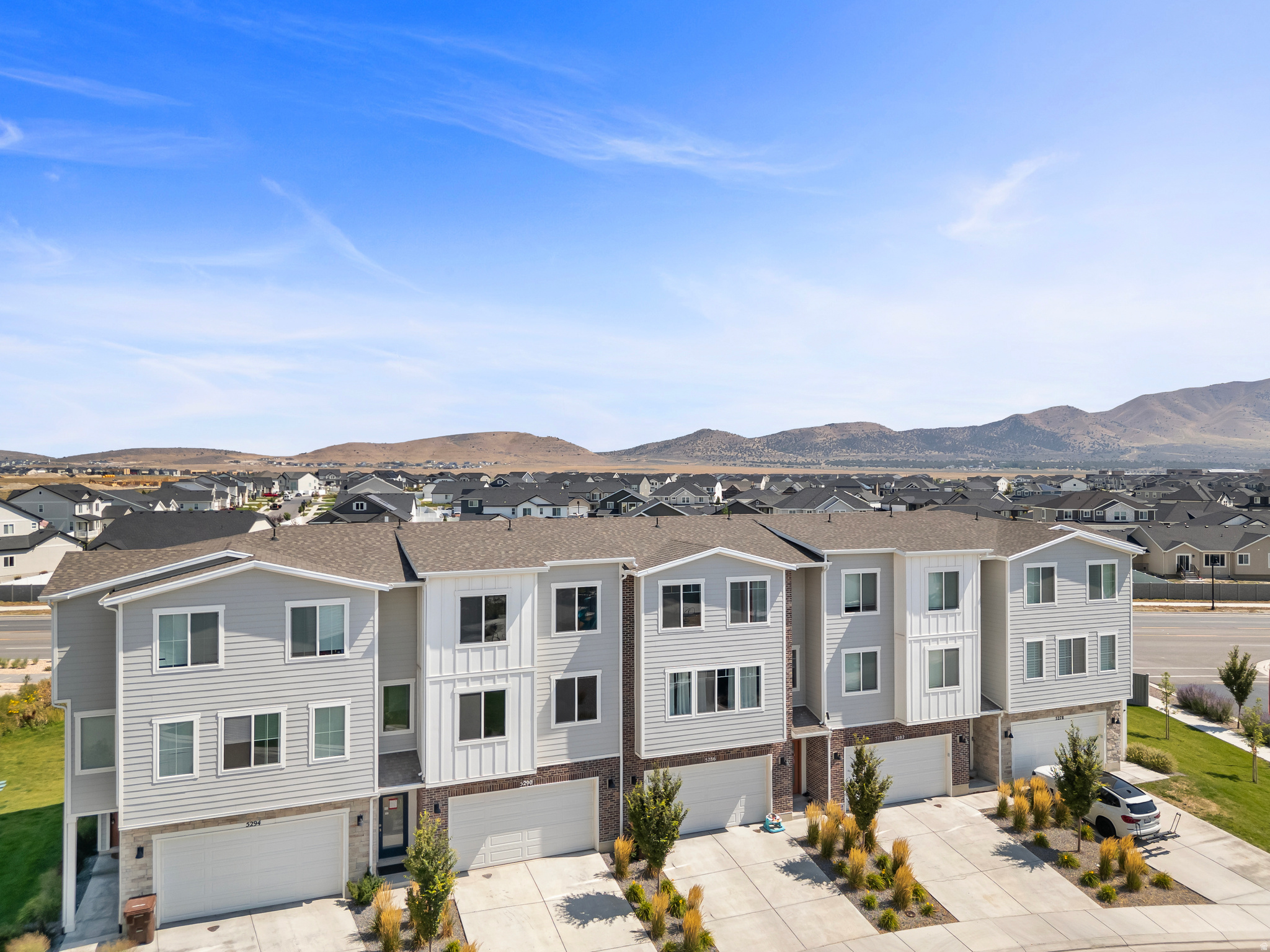 THE TOWNS AT BRYLEE FARMS - Residential