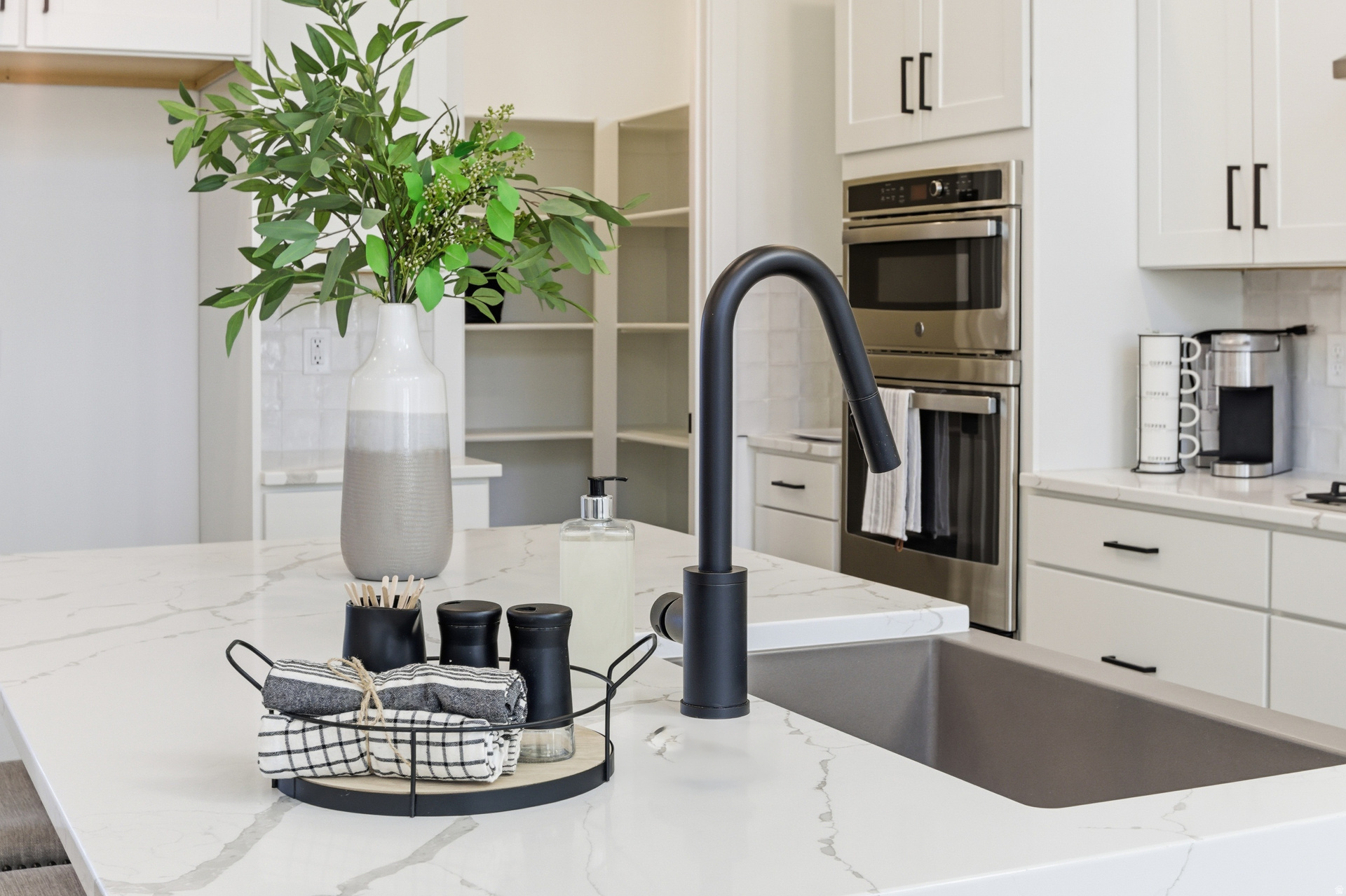 DESERT COLOR / SAGE HAVEN - Residential