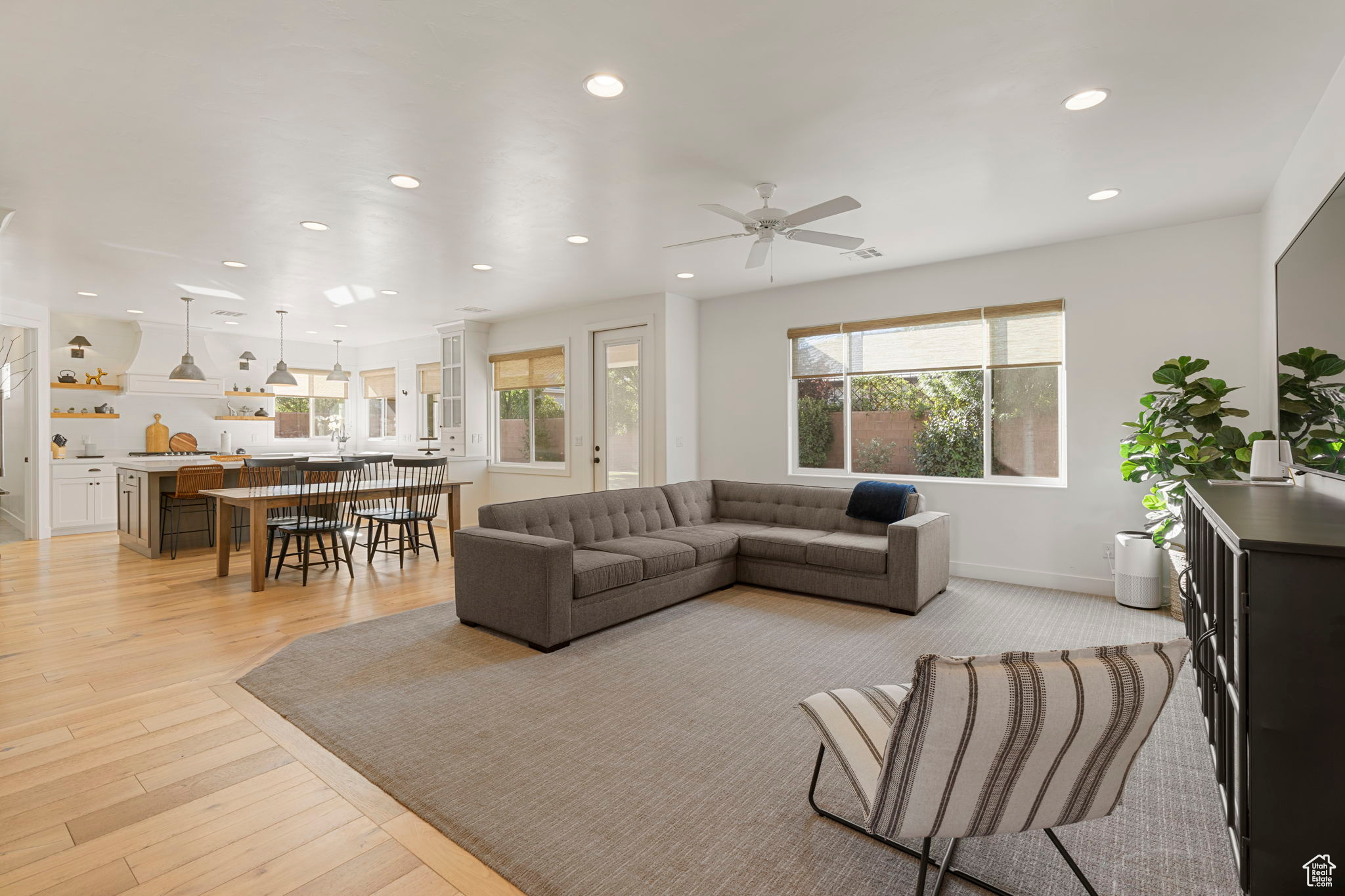 FIELDSTONE - Residential