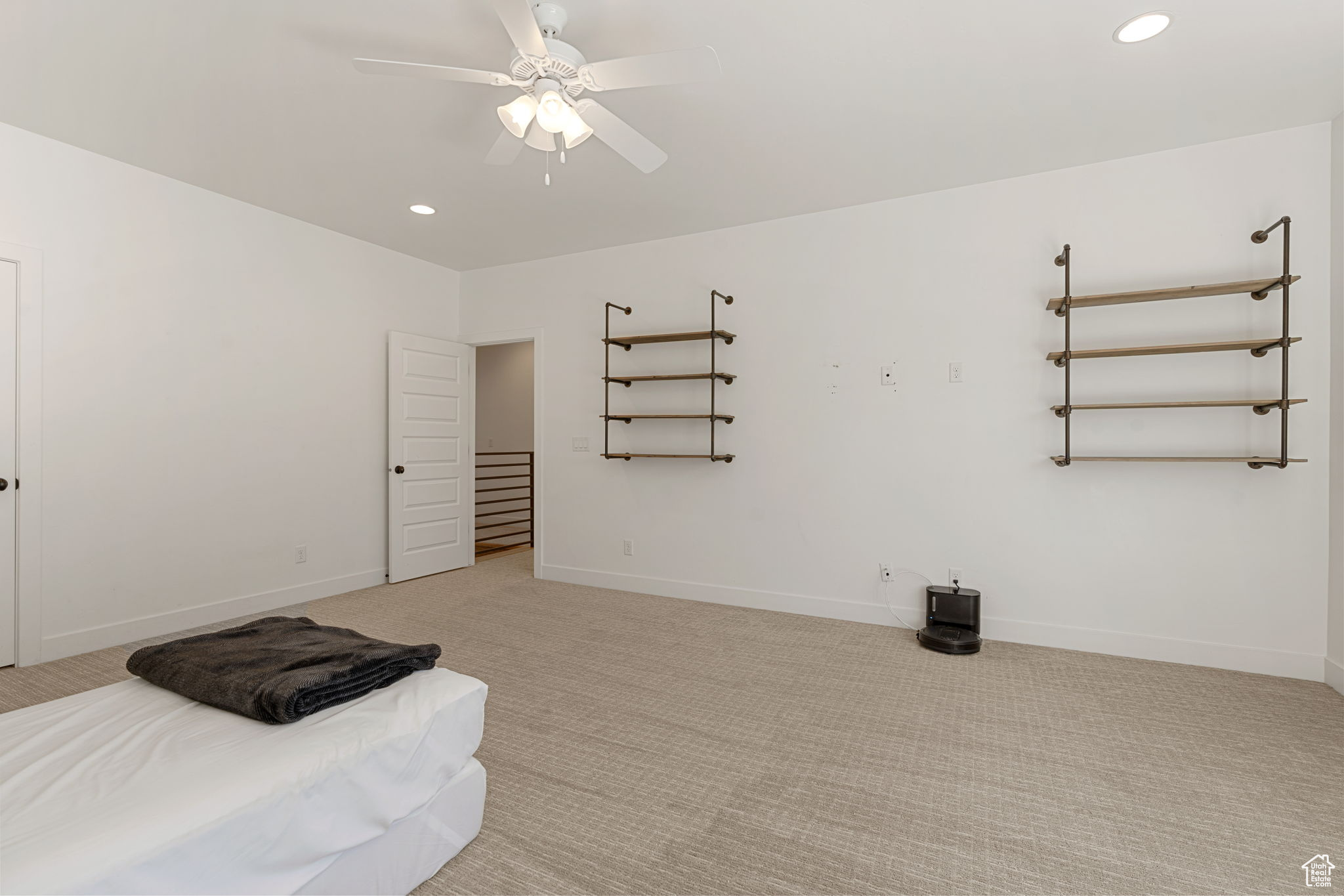 FIELDSTONE - Residential