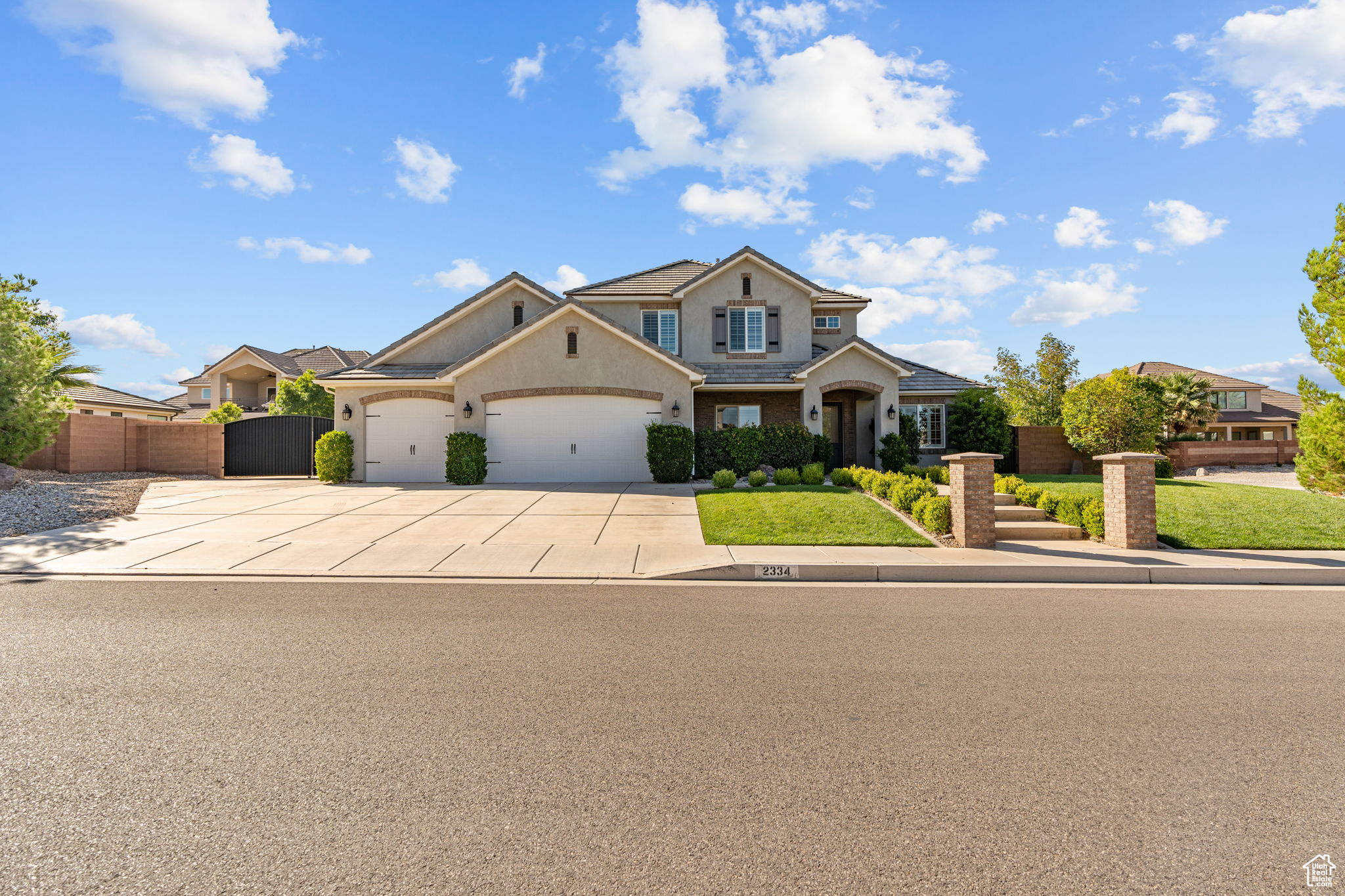 FIELDSTONE - Residential