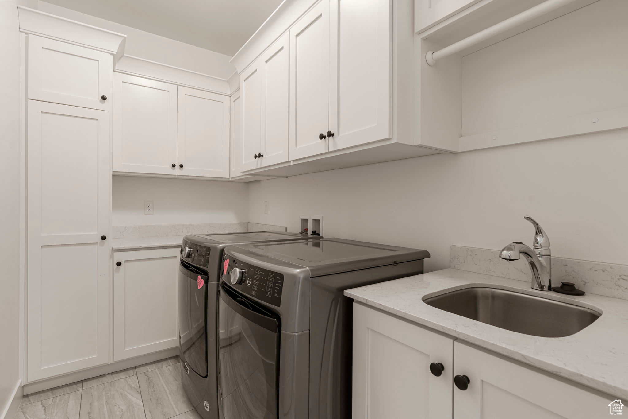 FIELDSTONE - Residential