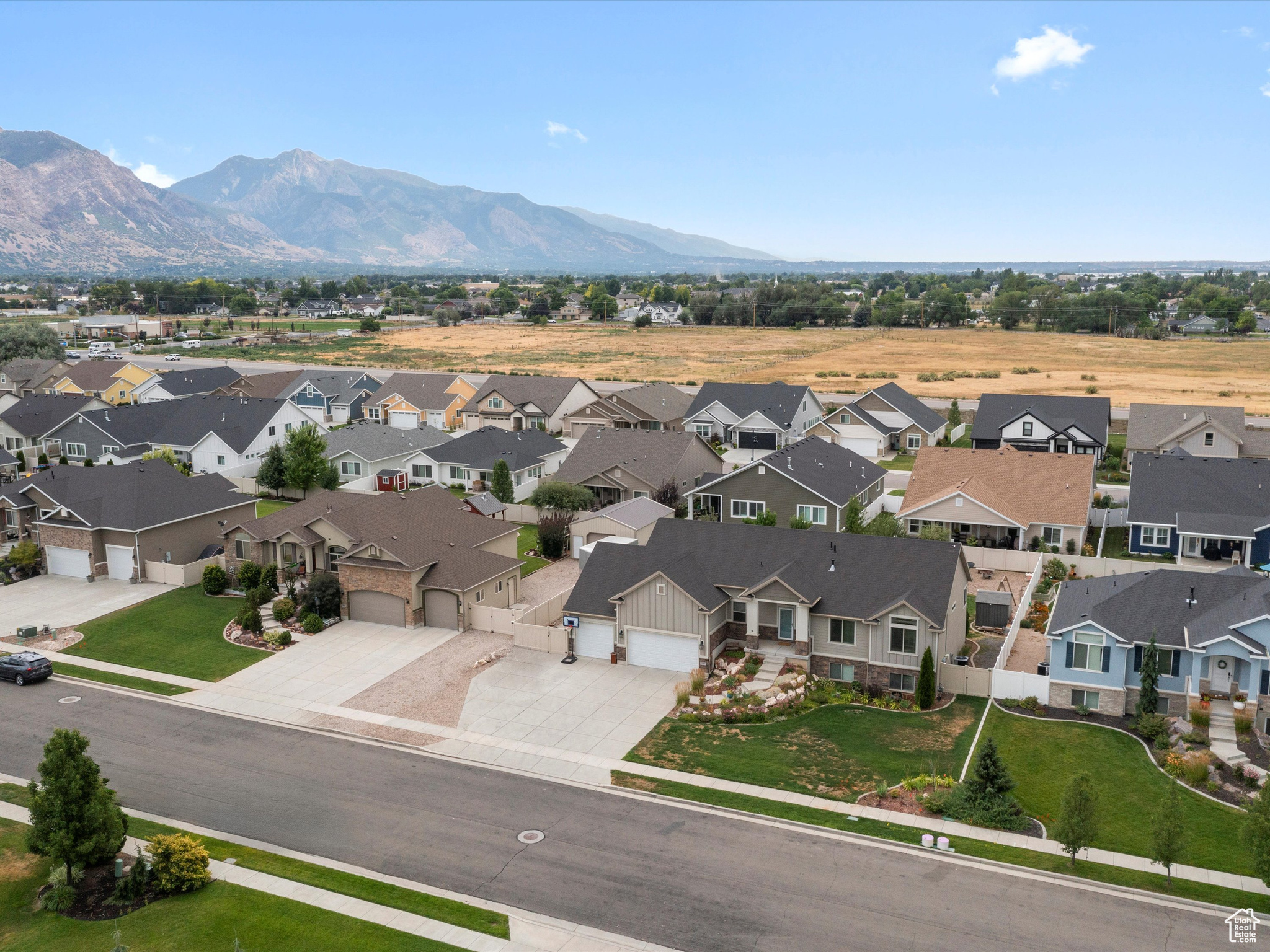 FOX MEADOWS - Residential