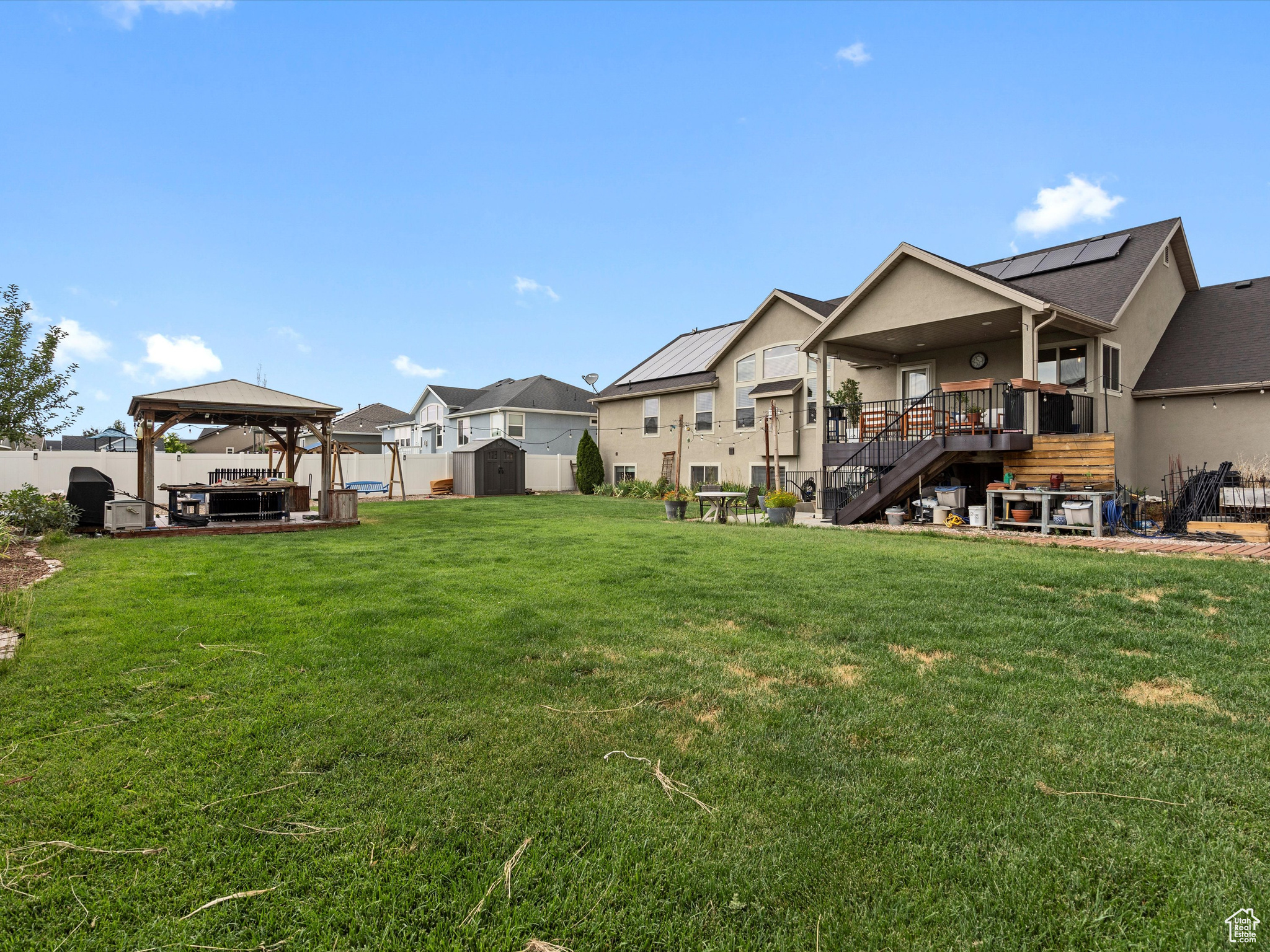 FOX MEADOWS - Residential