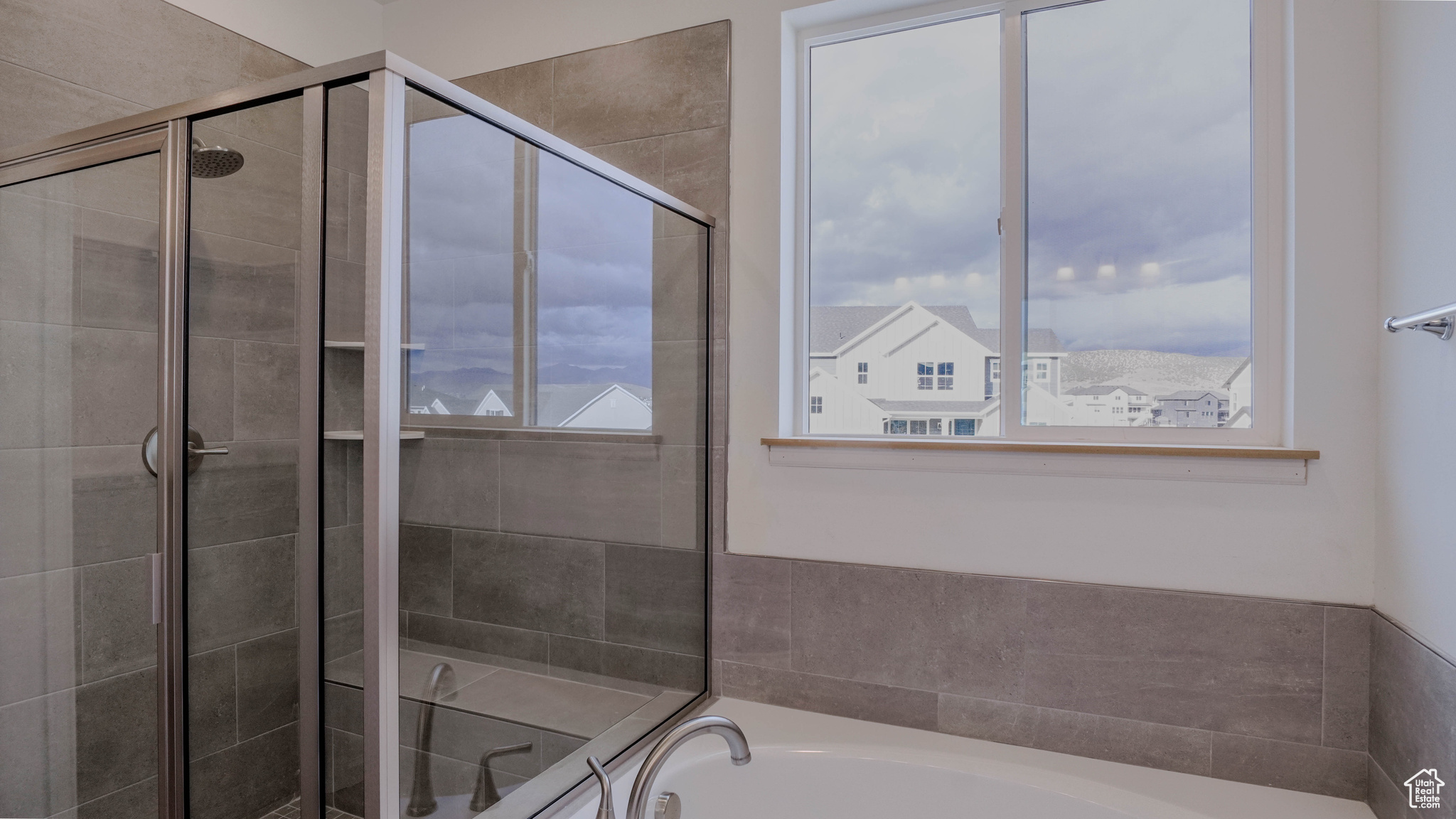 CANTON RIDGE - Residential
