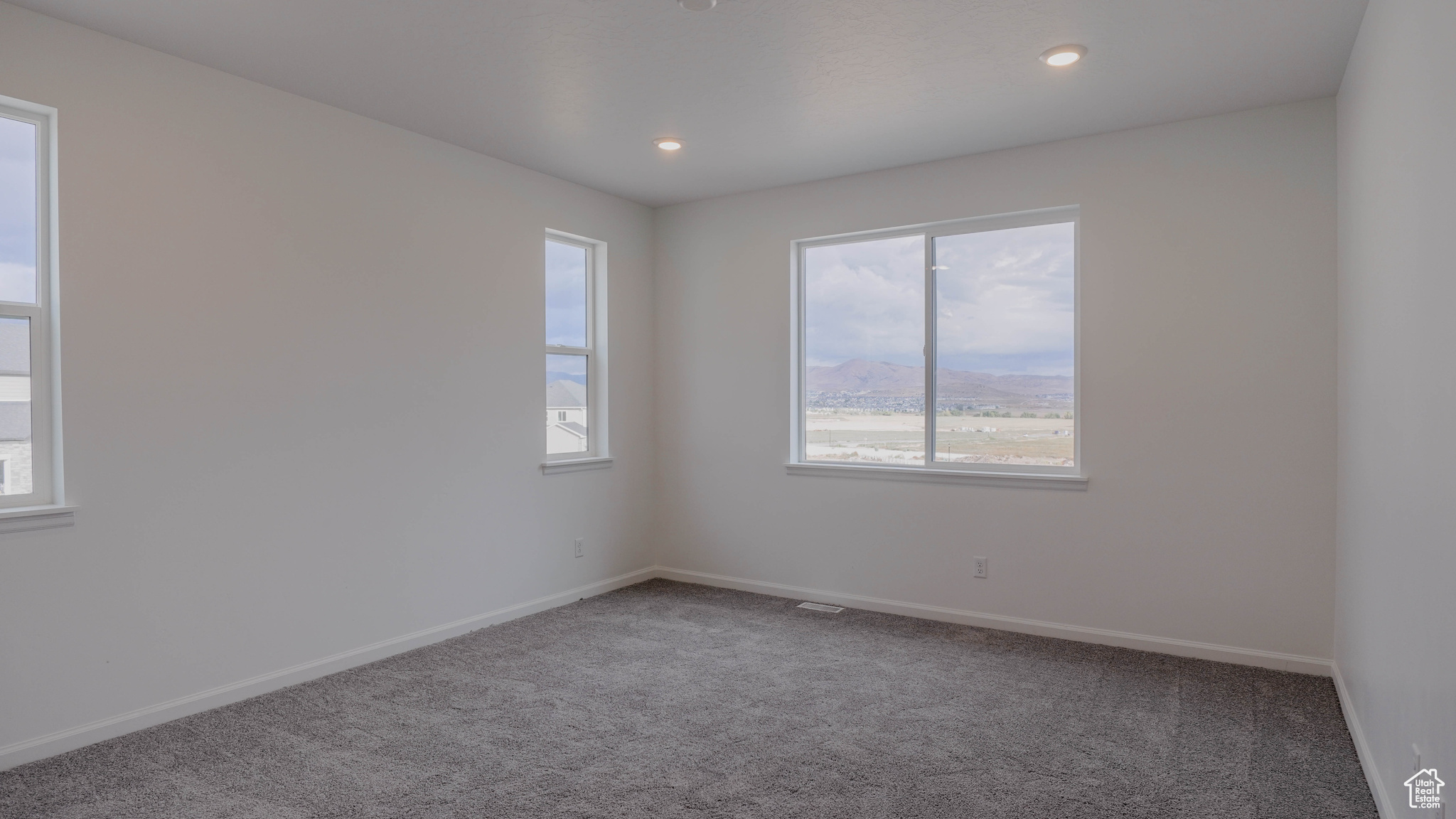 CANTON RIDGE - Residential