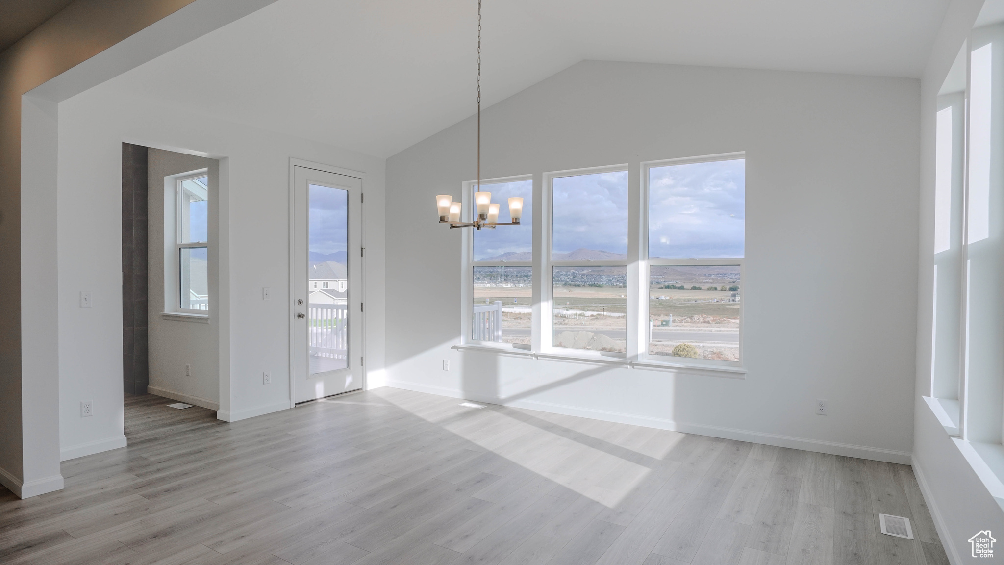 CANTON RIDGE - Residential