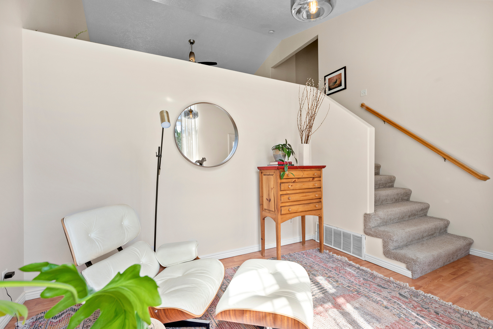 OLD MILL COUNTRY EST - Residential