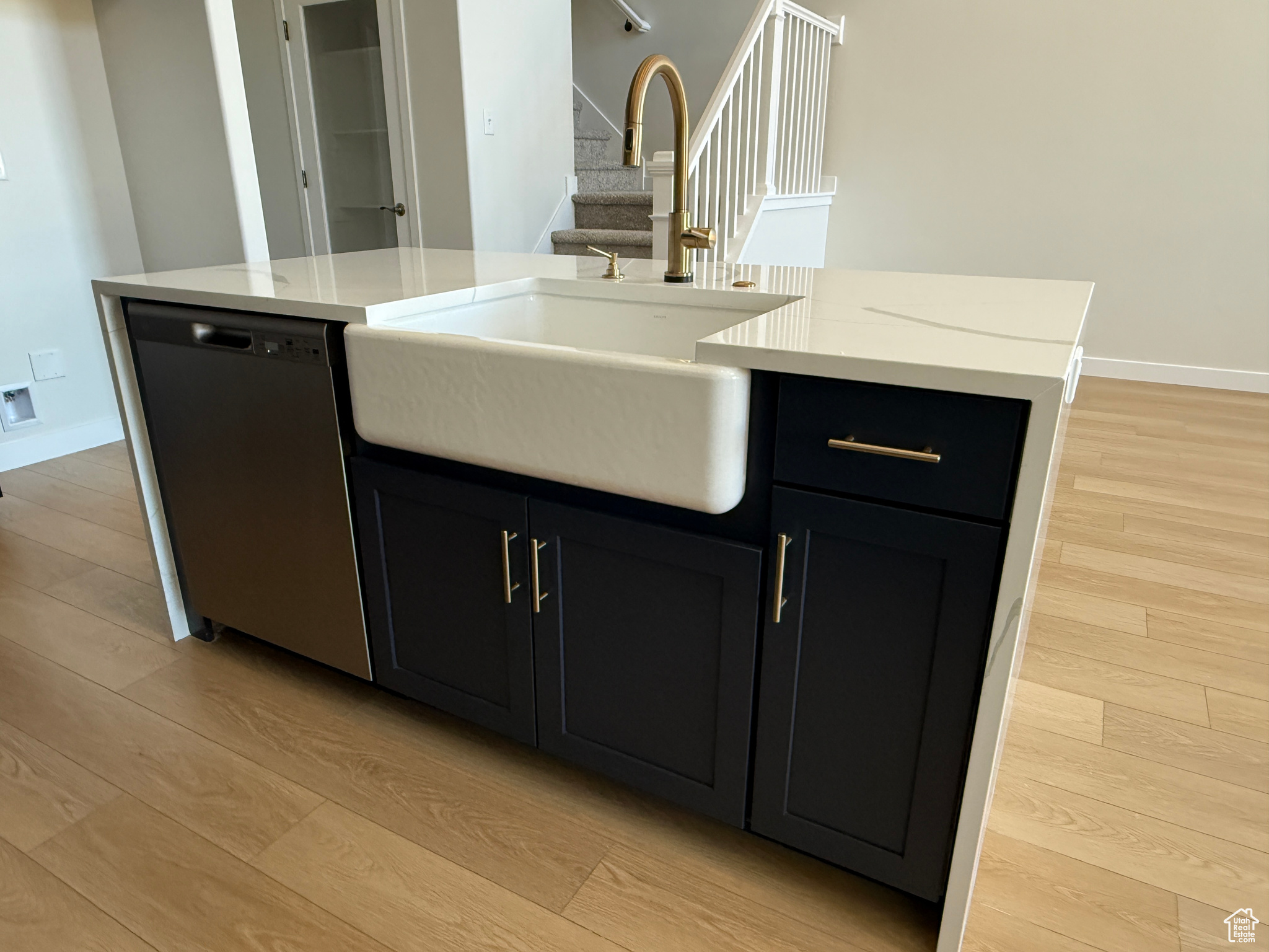 MEADOWBROOK - Residential