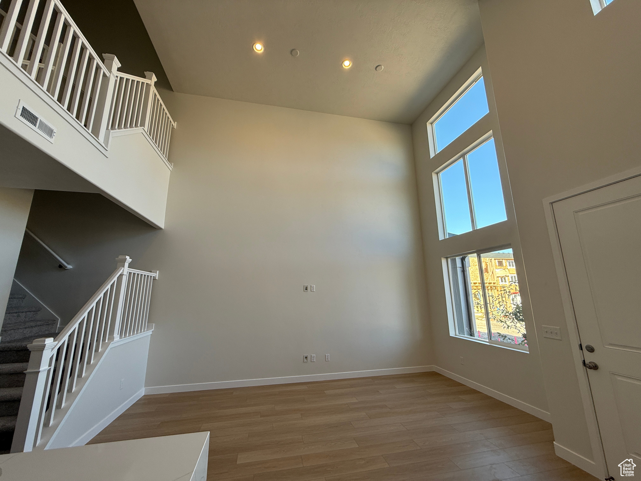 MEADOWBROOK - Residential