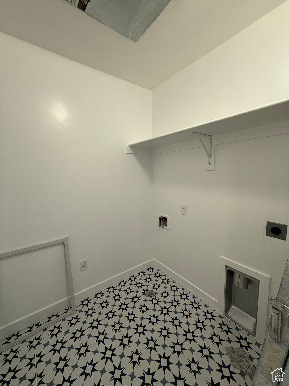 MEADOWBROOK - Residential