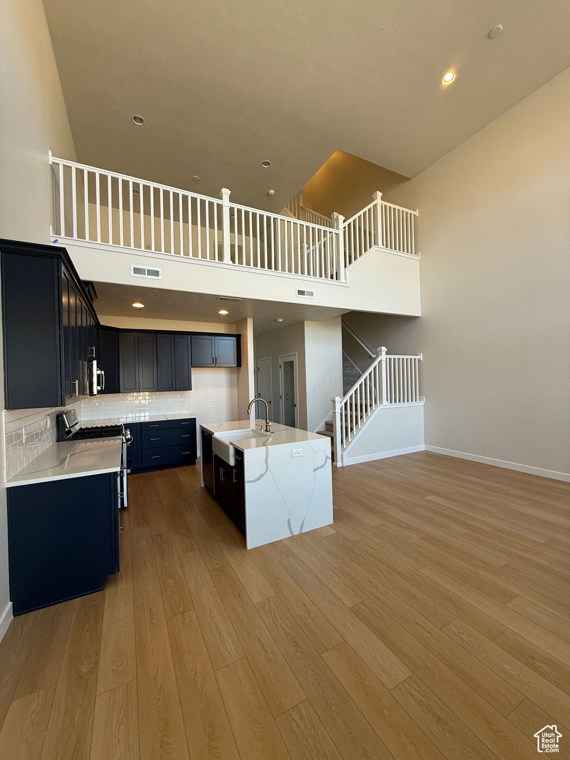 MEADOWBROOK - Residential