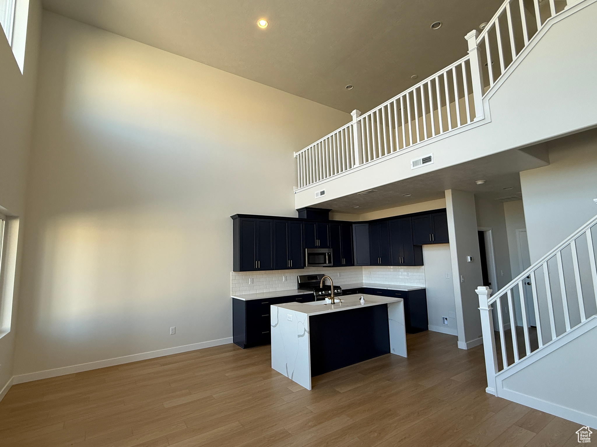 MEADOWBROOK - Residential