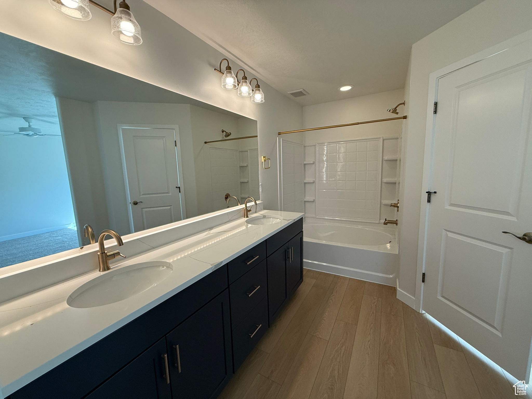 MEADOWBROOK - Residential