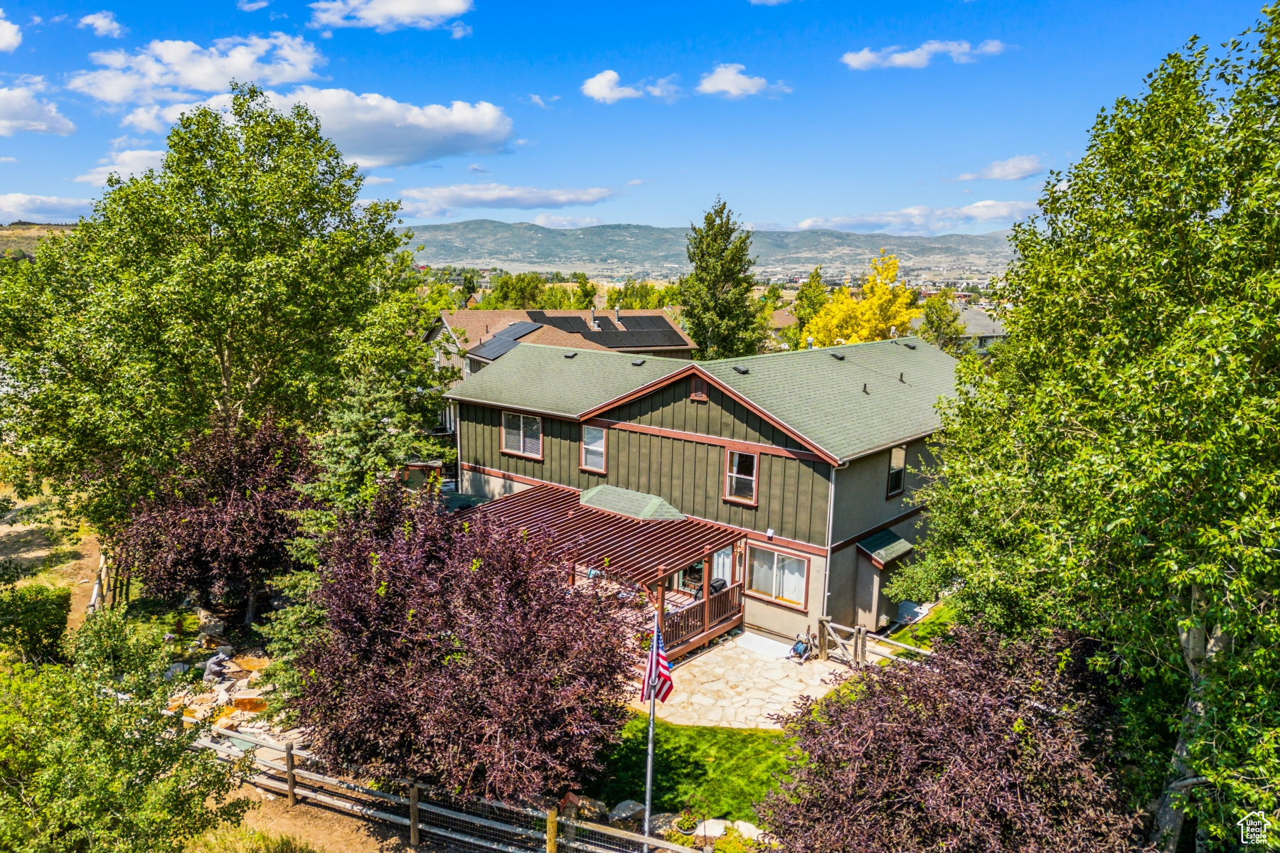 Park City, Utah 84098, United States, 4 Bedrooms Bedrooms, ,4 BathroomsBathrooms,Residential,Pending,50419