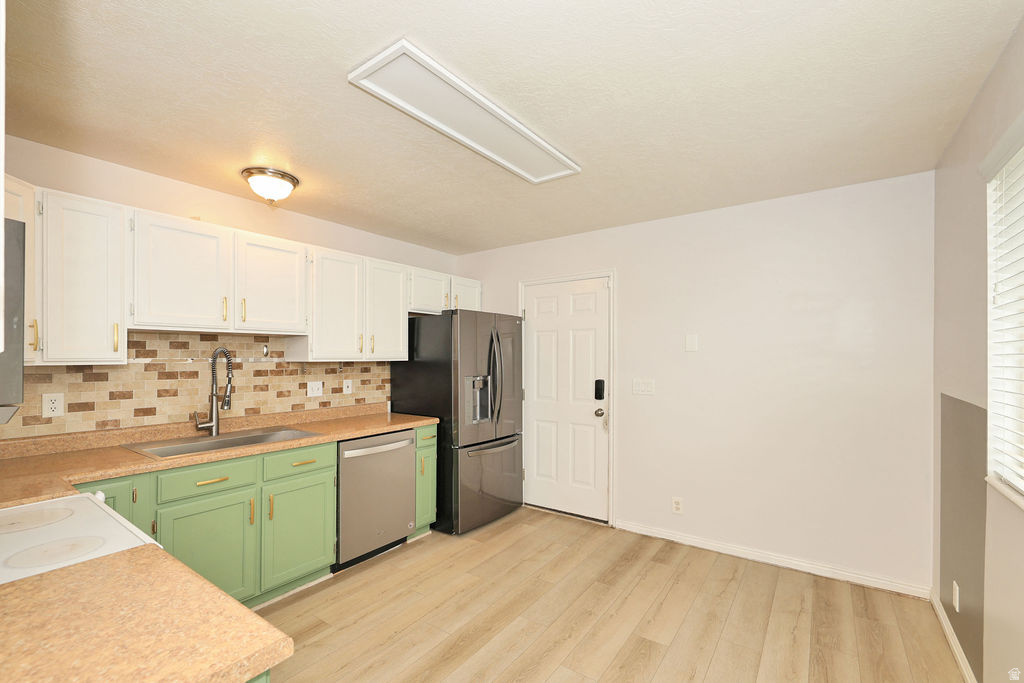 ROYAL MEADOWS - Residential