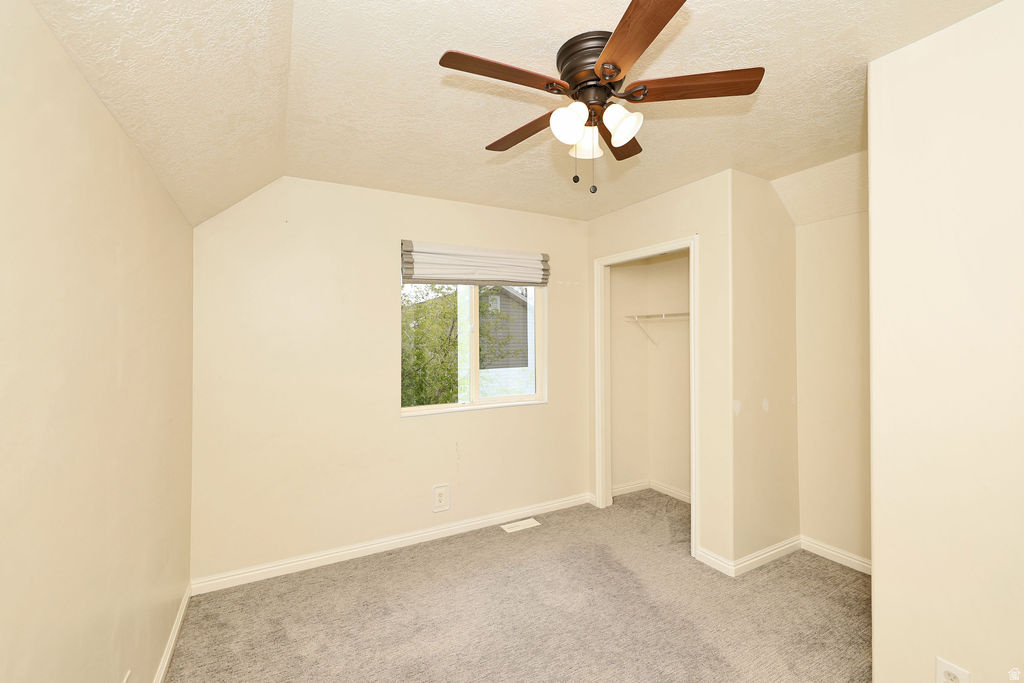 ROYAL MEADOWS - Residential