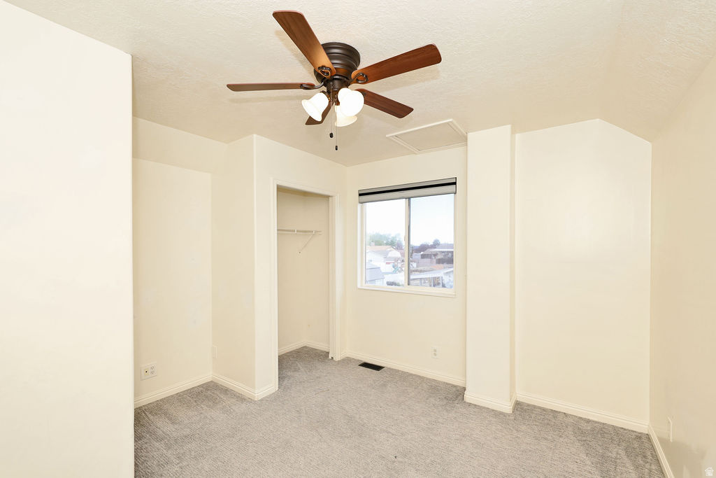 ROYAL MEADOWS - Residential